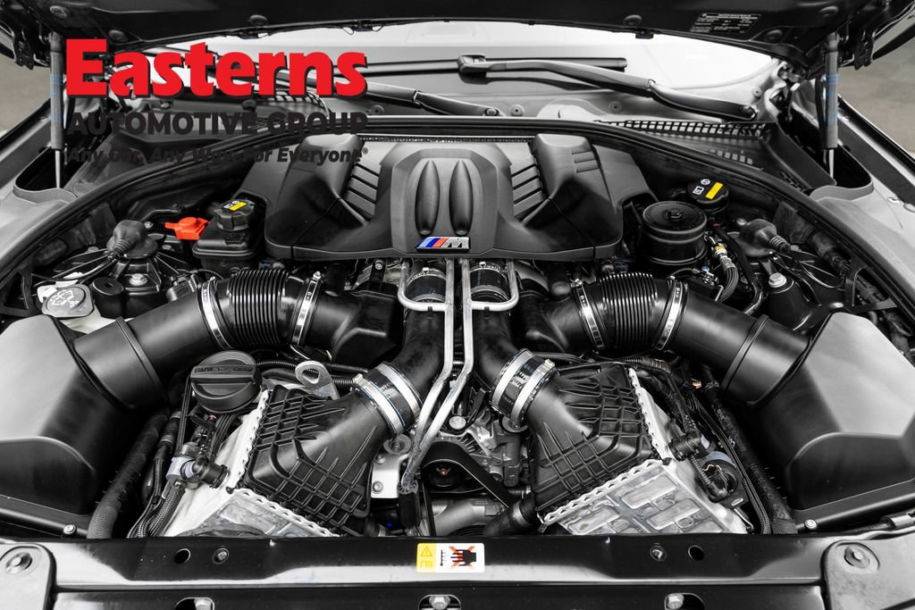 Used 2015 BMW M5 RWD image 6