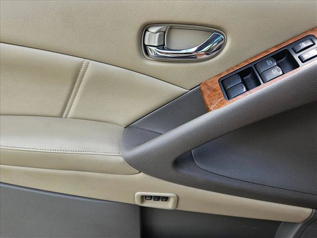 Used 2011 Nissan Murano LE w/ Navigation Pkg FWD image 7