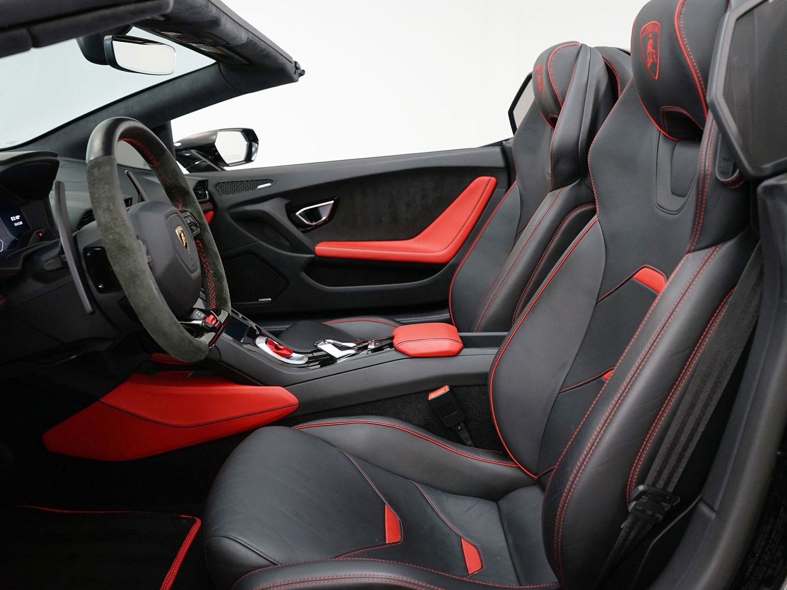 Used 2023 Lamborghini Huracan EVO image 22