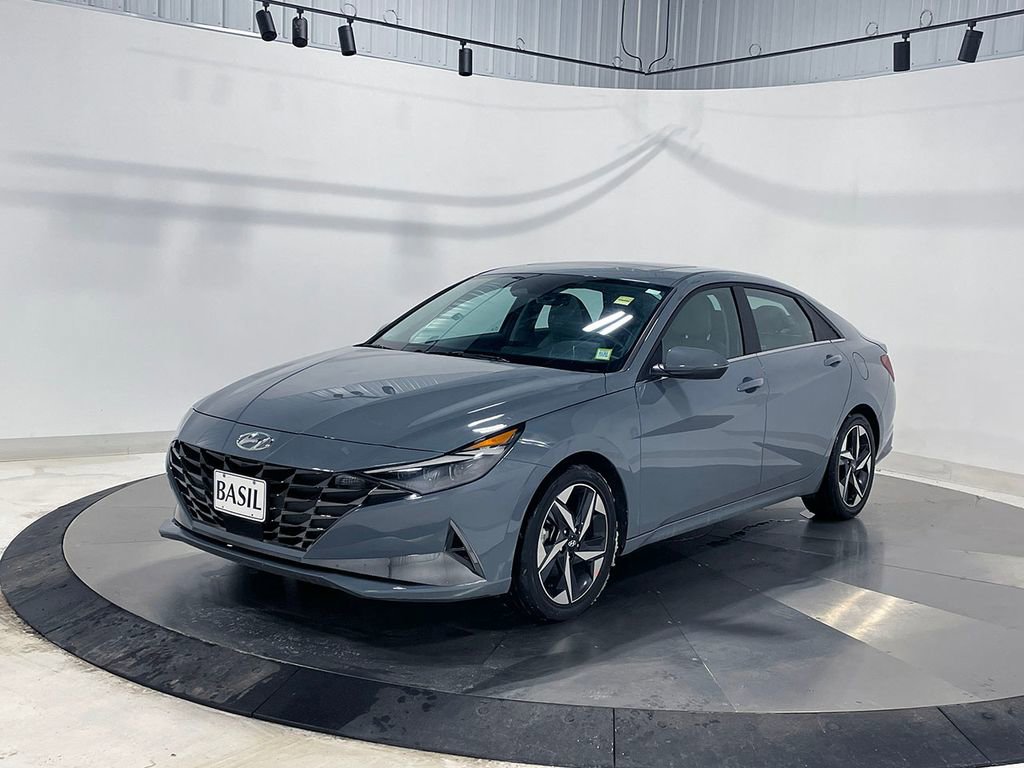 Used 2023 Hyundai Elantra Limited image 8