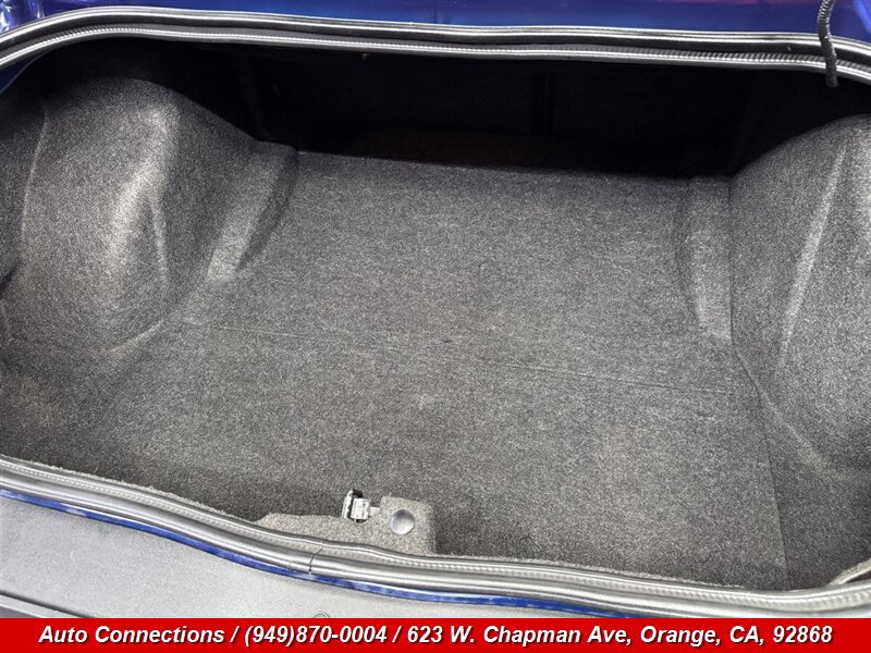 Used 2014 Dodge Challenger SRT8 RWD image 24