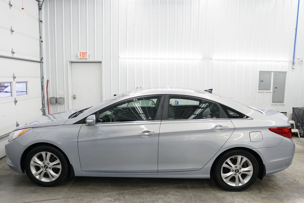 Used 2012 Hyundai Sonata Limited FWD image 8
