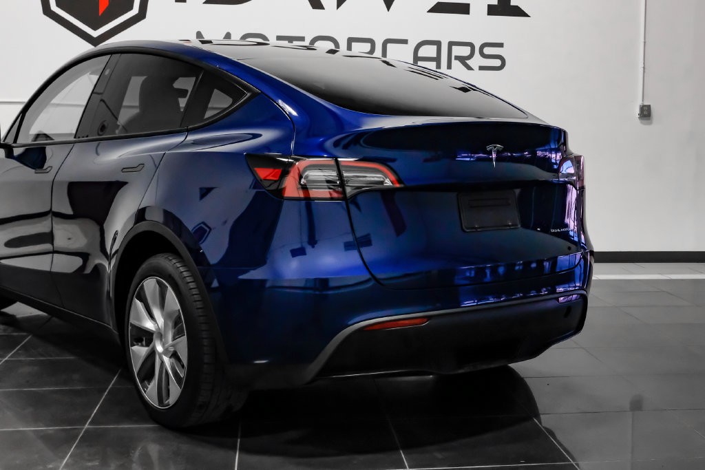 Used 2023 Tesla Model Y Long Range AWD/4WD image 15