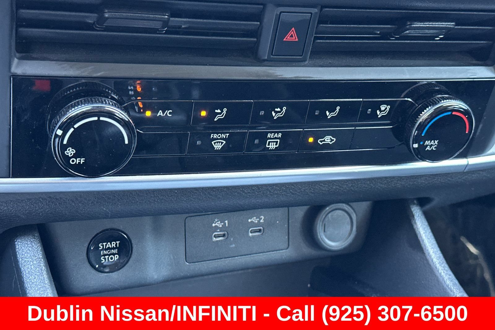 Used 2024 Nissan Rogue S FWD image 29