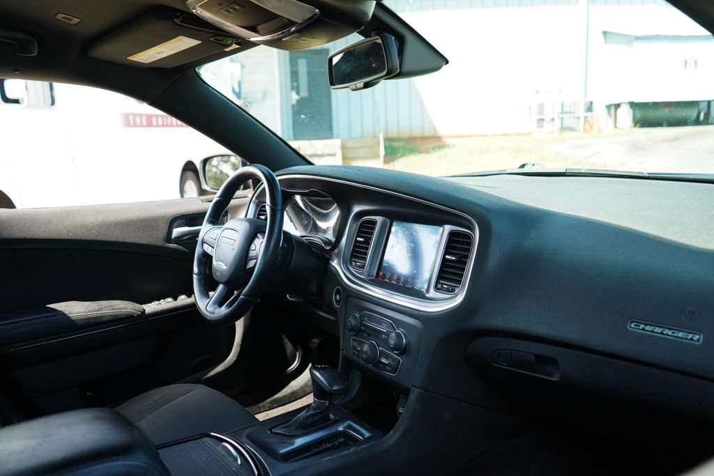Used 2017 Dodge Charger R/T w/ Blacktop Package RWD image 14