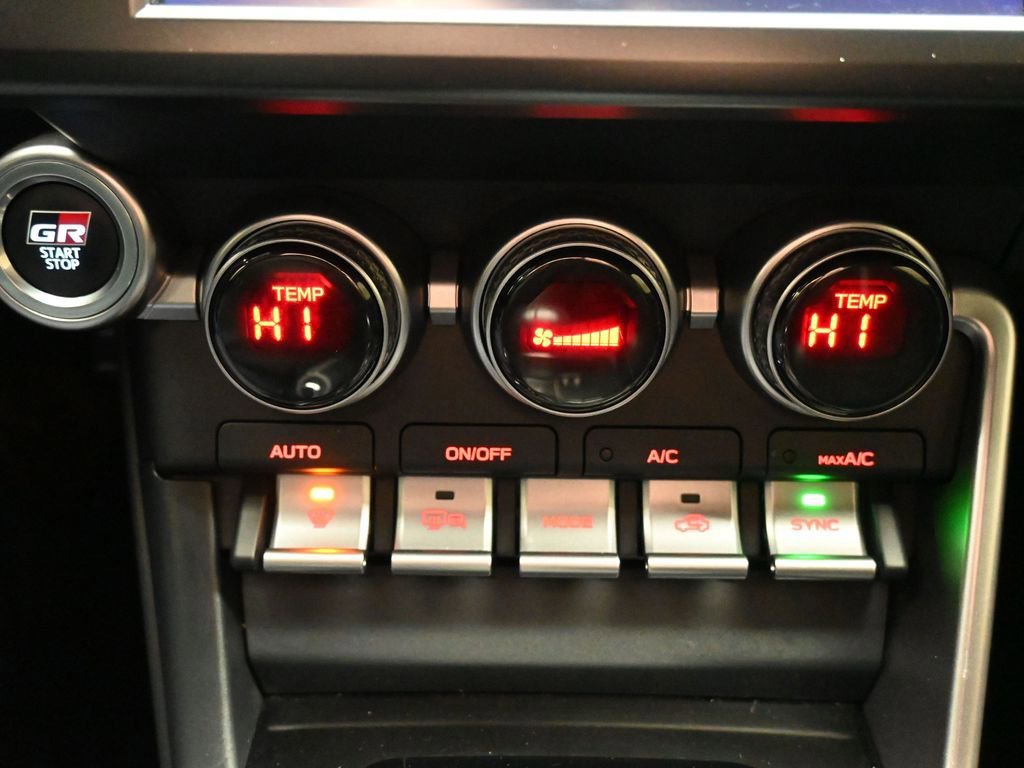 Used 2023 Toyota GR86 Premium image 16