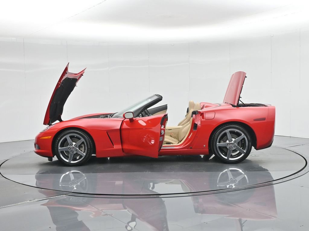 Used 2007 Chevrolet Corvette Convertible w/ Preferred Equipment Group image 37