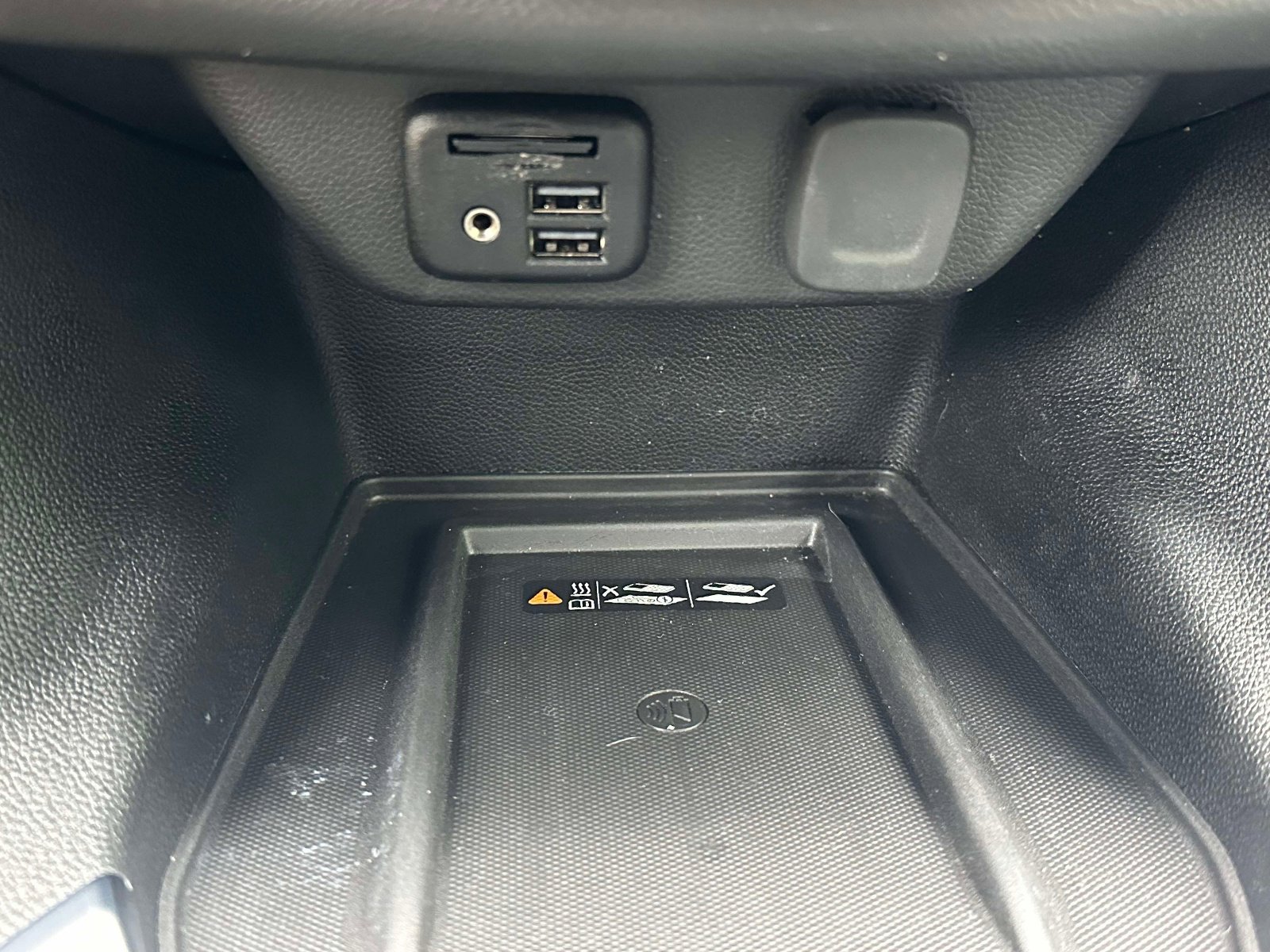 Used 2020 Chevrolet Traverse Premier w/ Redline Edition AWD/4WD image 14