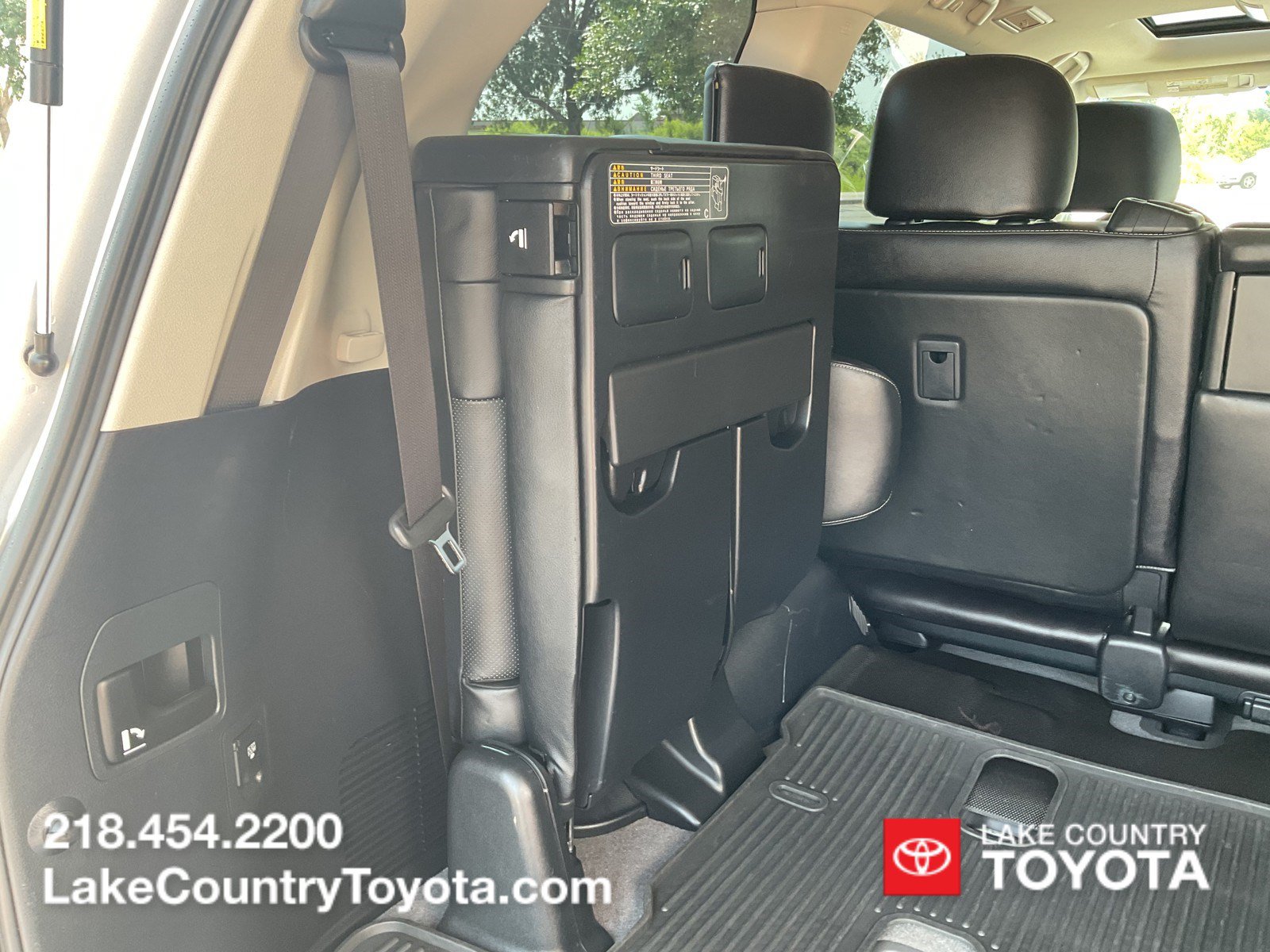 Used 2014 Toyota Land Cruiser AWD/4WD image 13