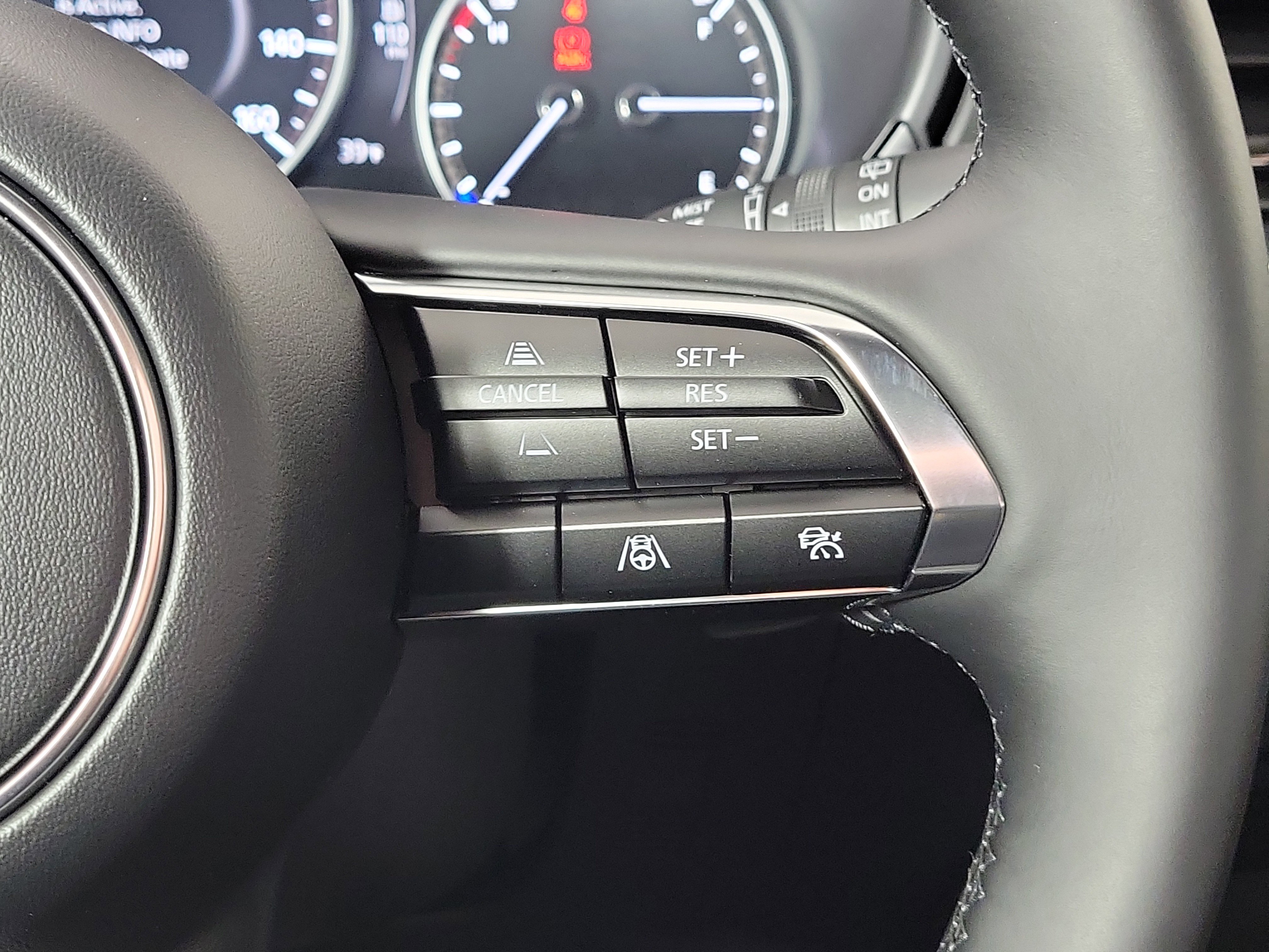 New 2026 MAZDA MAZDA3 Hatchback w/Premium Plus Pkg image 16