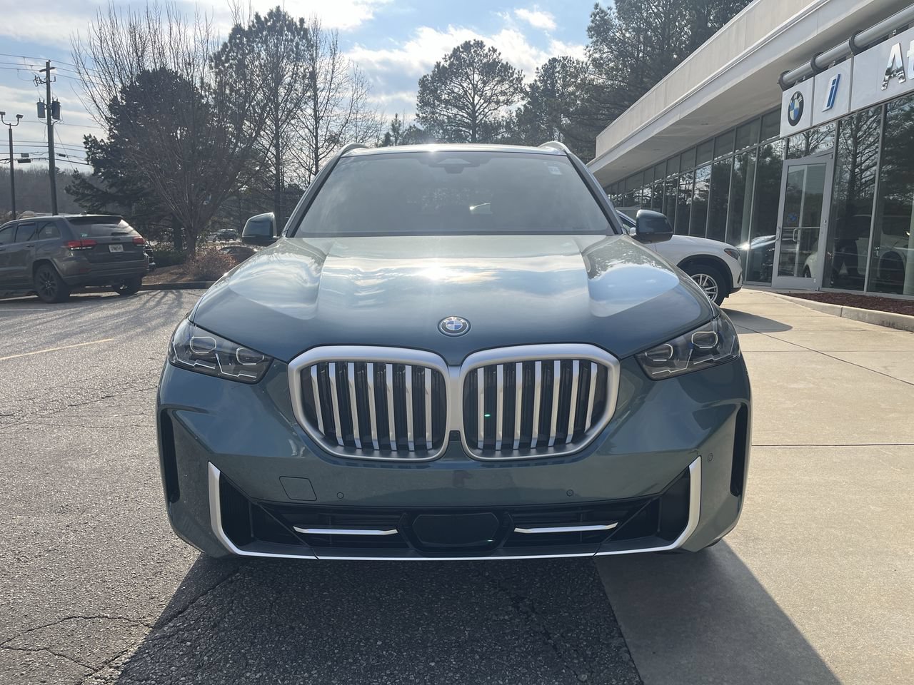 Used 2026 BMW X5 xDrive50e w/ Executive Package AWD/4WD image 3