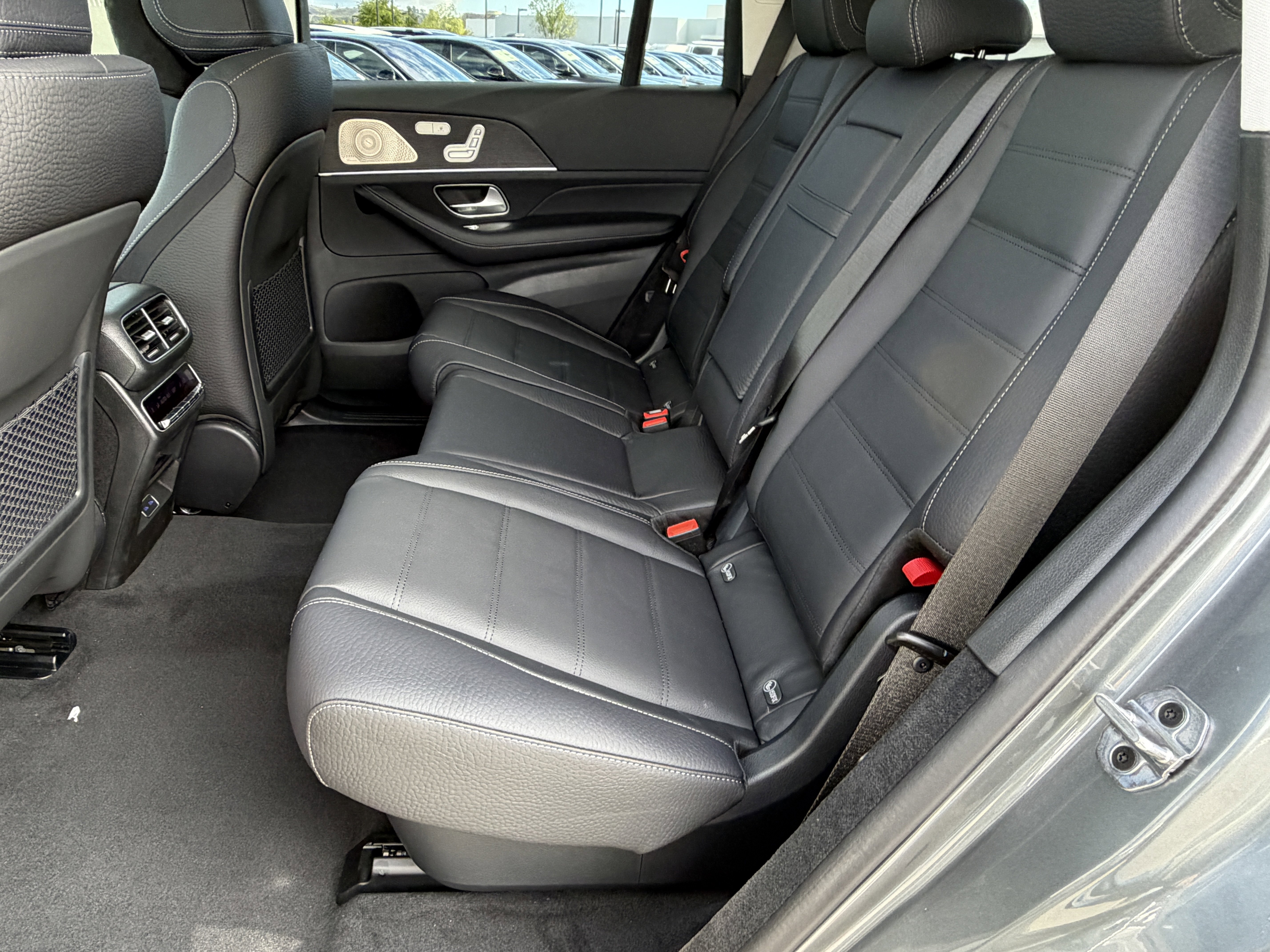 New 2026 Mercedes-Benz GLS 450 4MATIC image 28