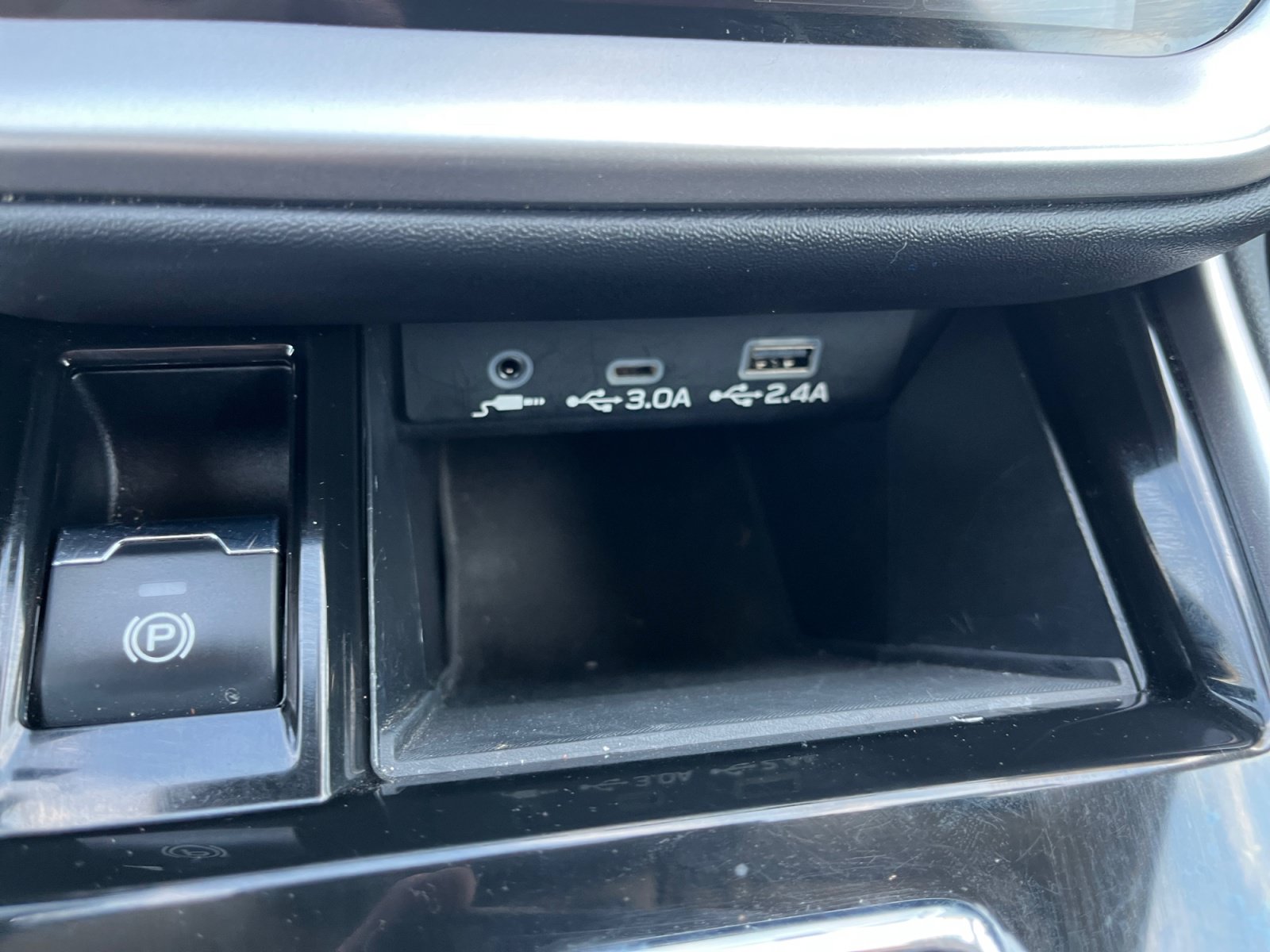 Certified 2024 Subaru Outback Premium AWD/4WD image 31