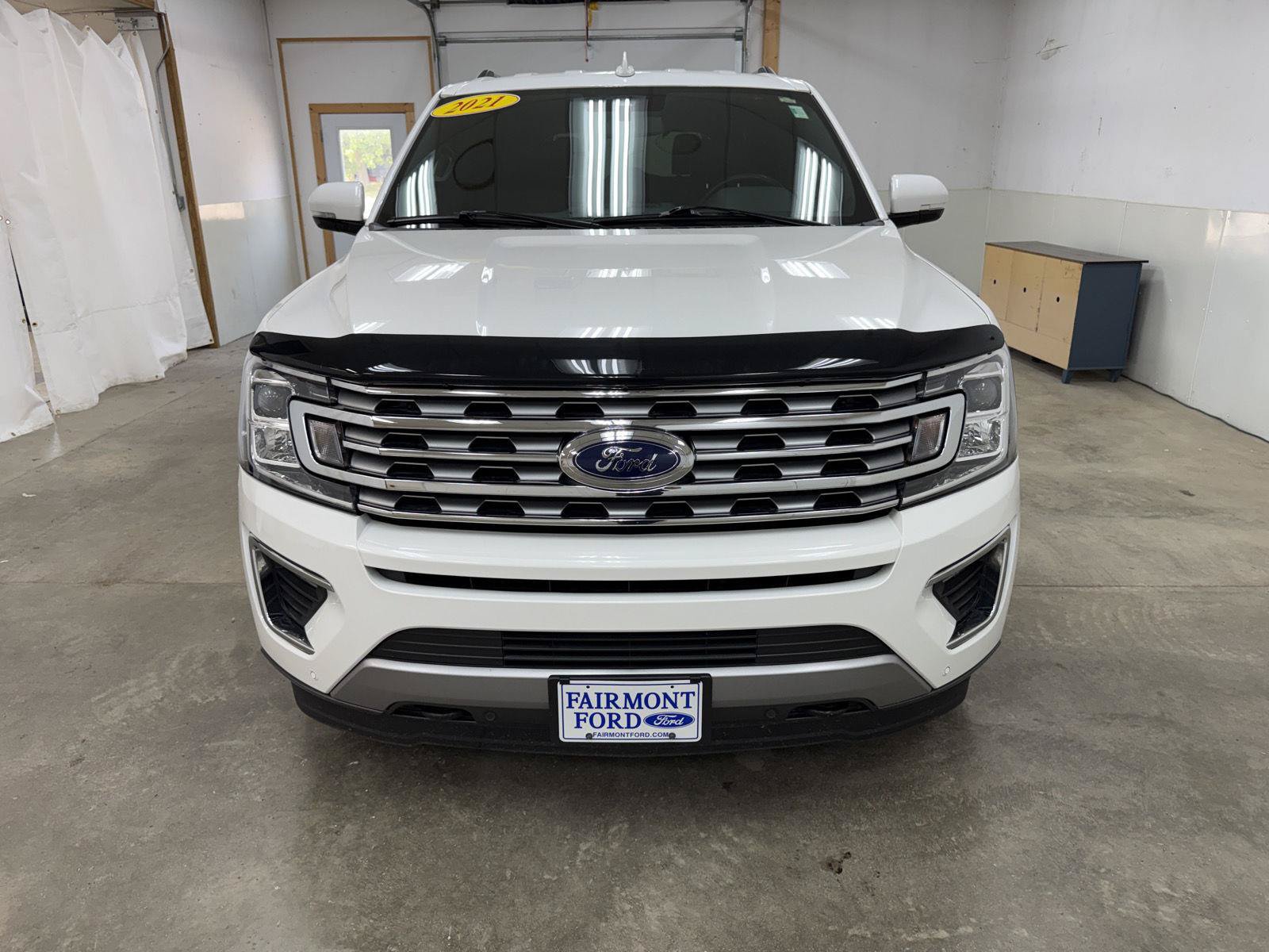 Used 2021 Ford Expedition Limited AWD/4WD image 3