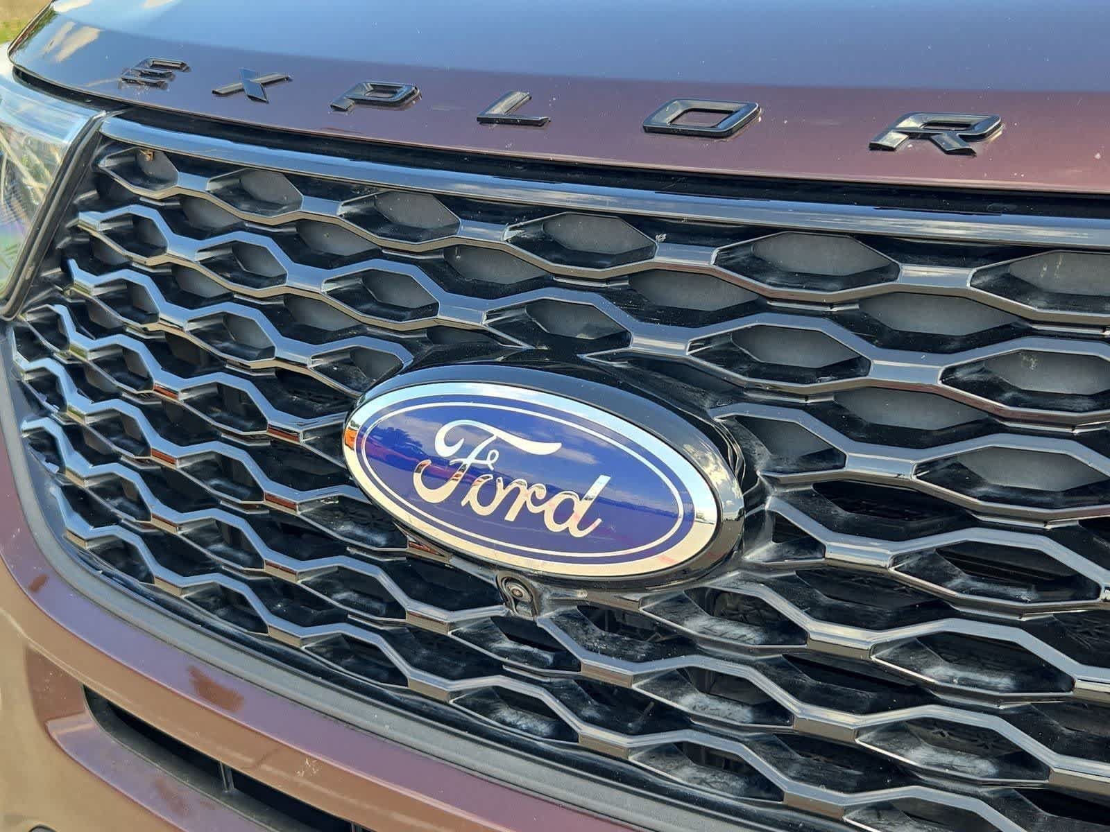 Used 2020 Ford Explorer ST w/ Premium Technology Package AWD/4WD image 11