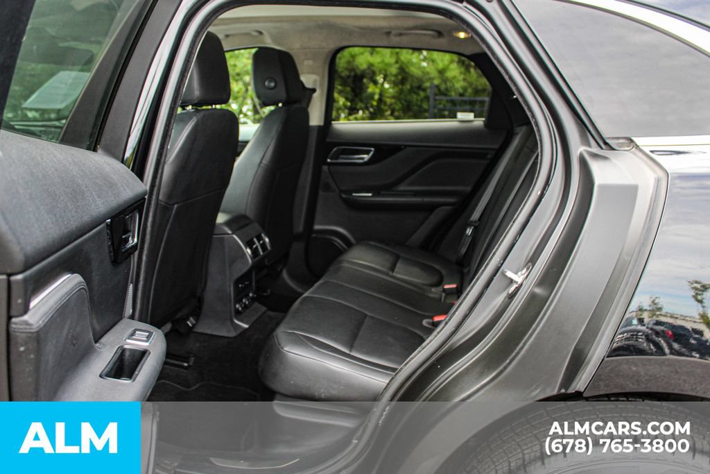 Used 2020 Jaguar F-PACE Premium AWD/4WD image 16