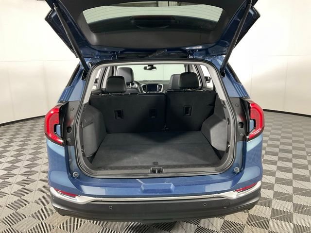 Used 2024 GMC Terrain SLT image 34