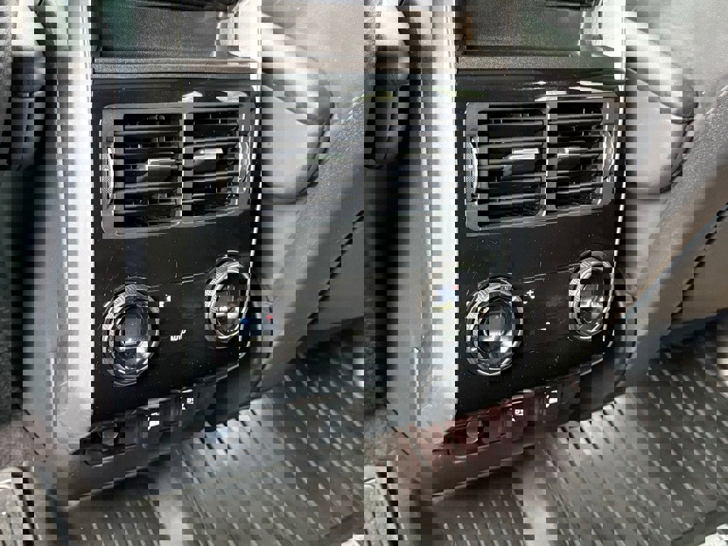 Used 2021 Land Rover Range Rover Sport HSE Silver Edition image 35