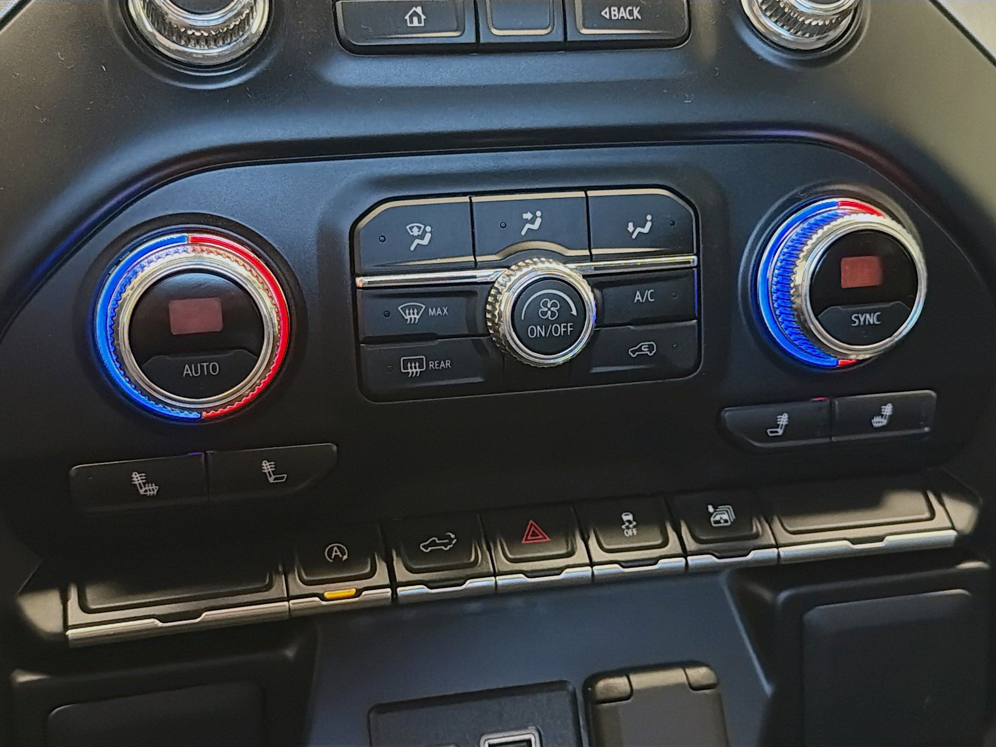 Used 2022 GMC Sierra 1500 SLE image 10