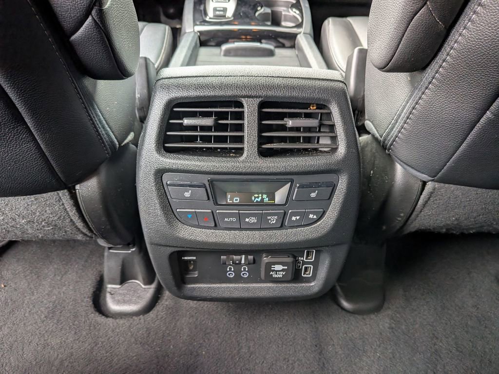 Used 2022 Honda Pilot Touring image 36