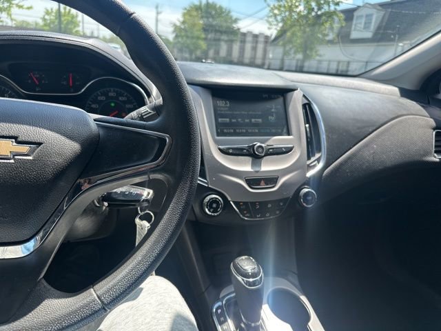 Used 2016 Chevrolet Cruze LS FWD image 34