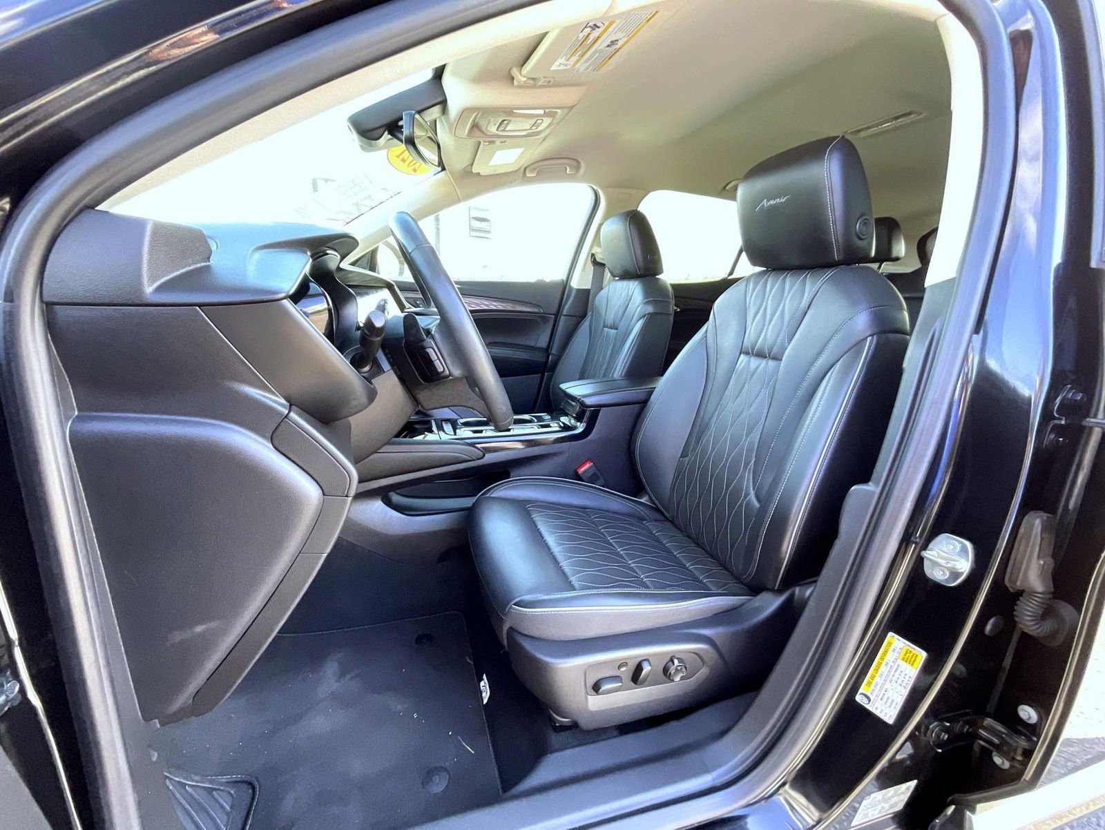 Certified 2021 Buick Envision Avenir AWD/4WD image 10