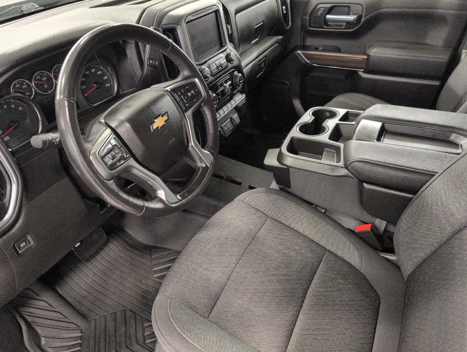 Used 2022 Chevrolet Silverado 1500 LT AWD/4WD image 9