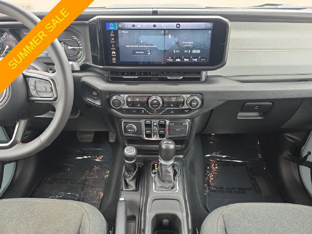Certified 2024 Jeep Wrangler Unlimited w/ Convenience Group AWD/4WD image 11