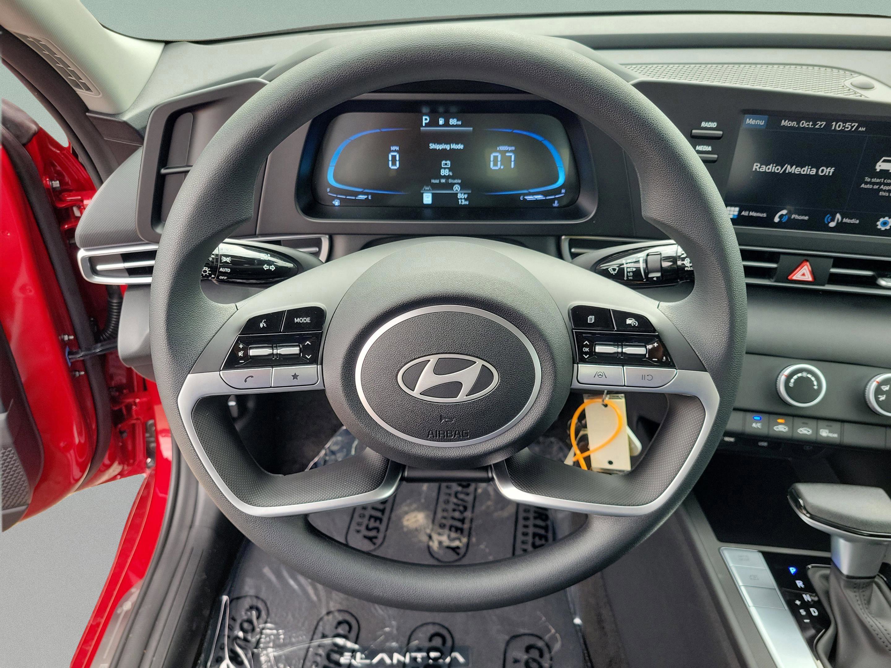 New 2026 Hyundai Elantra SE image 19