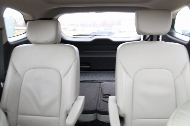 Used 2018 Hyundai Santa Fe Limited w/ Cargo Package image 29