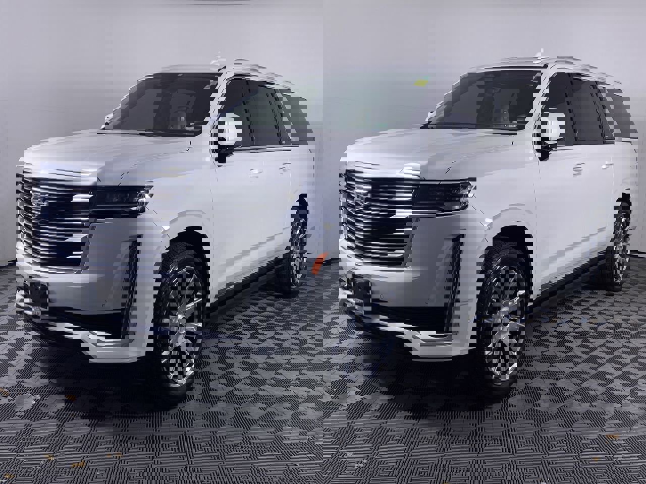 Certified 2023 Cadillac Escalade ESV Premium Luxury Platinum image 20