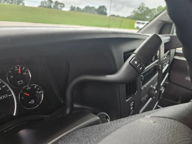 Used 2025 Chevrolet Express 2500 w/ Driver Convenience Package RWD image 24