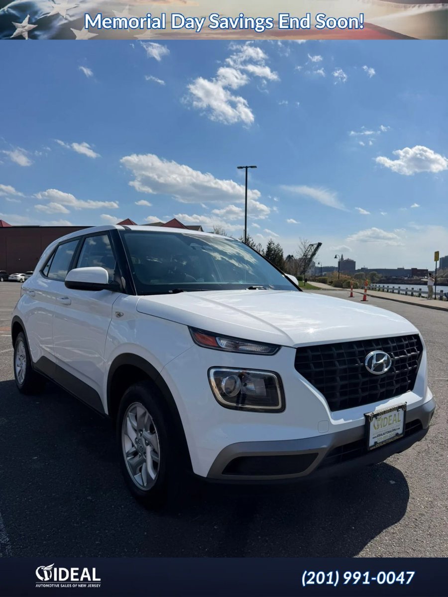 Used 2024 Hyundai Venue SE FWD image 14