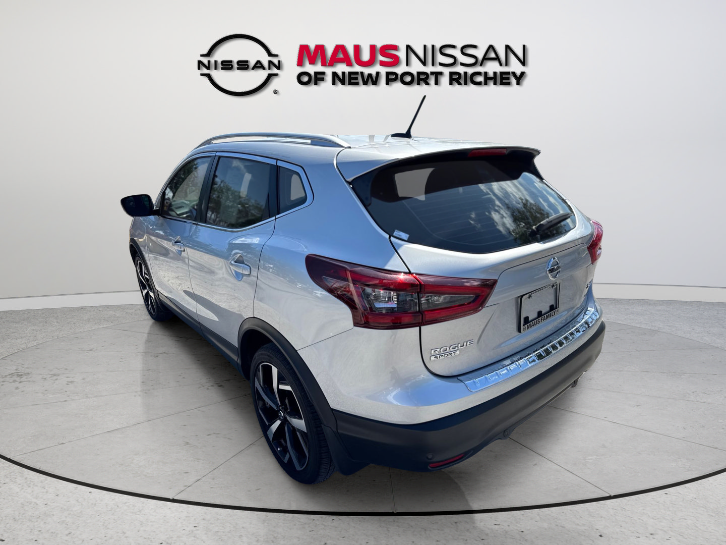 Certified 2022 Nissan Rogue Sport SL w/ Premium Package AWD/4WD image 9