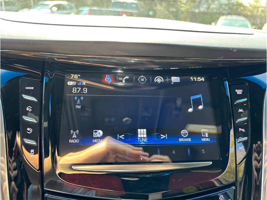 Used 2019 Cadillac Escalade ESV Platinum image 33