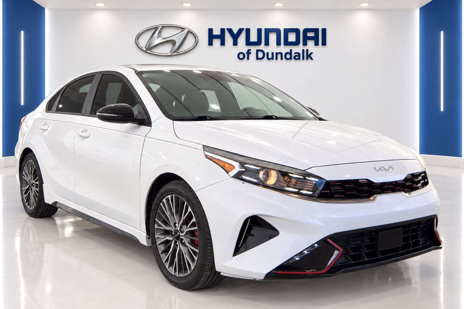 Used 2022 Kia Forte GT-Line w/ GT-Line Premium Package FWD image 3