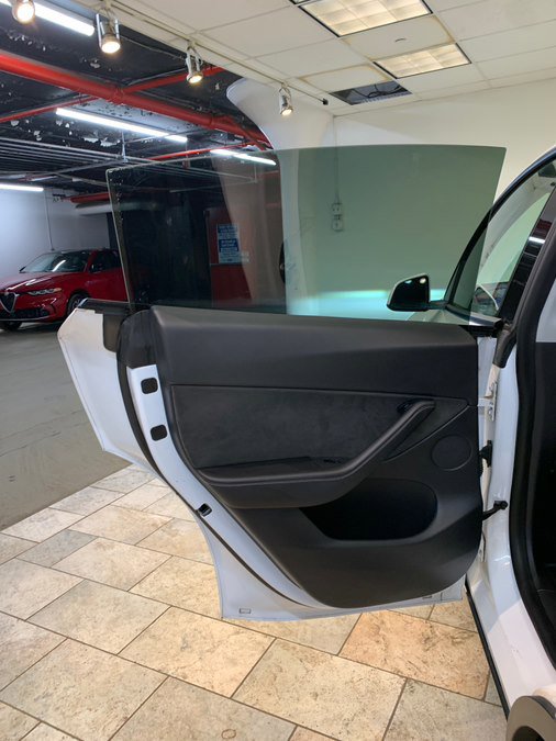 Used 2021 Tesla Model Y Long Range image 38