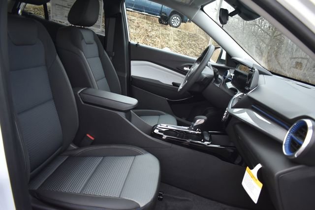 New 2026 Chevrolet Trax LT w/ LPO, Blackout Package image 13