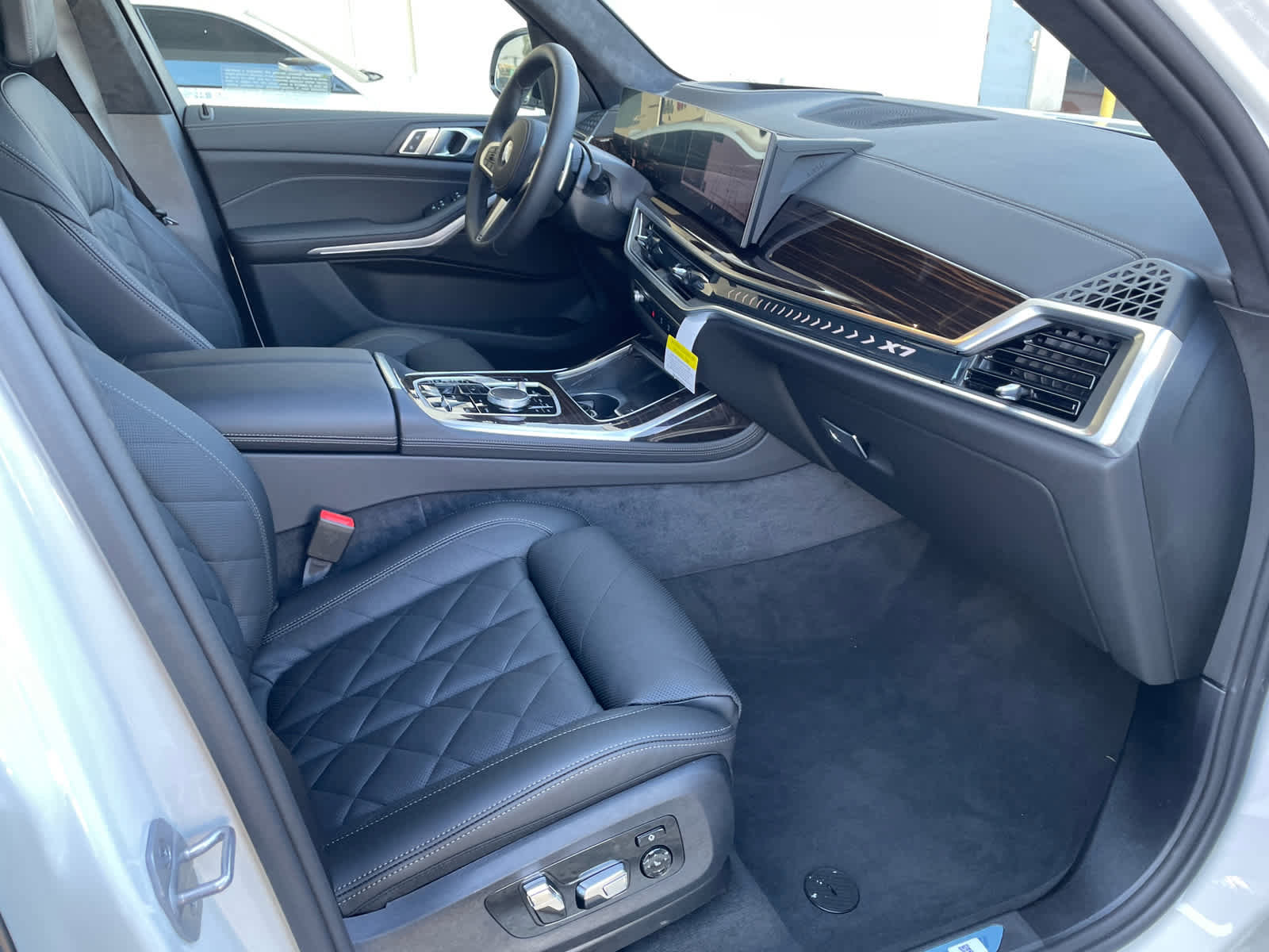 New 2026 BMW X7 xDrive40i image 11