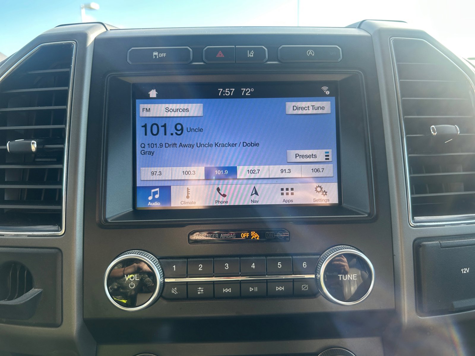 Used 2019 Ford Expedition XLT w/ Equipment Group 202A RWD image 15