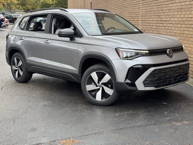 New 2025 Volkswagen Taos S image 1