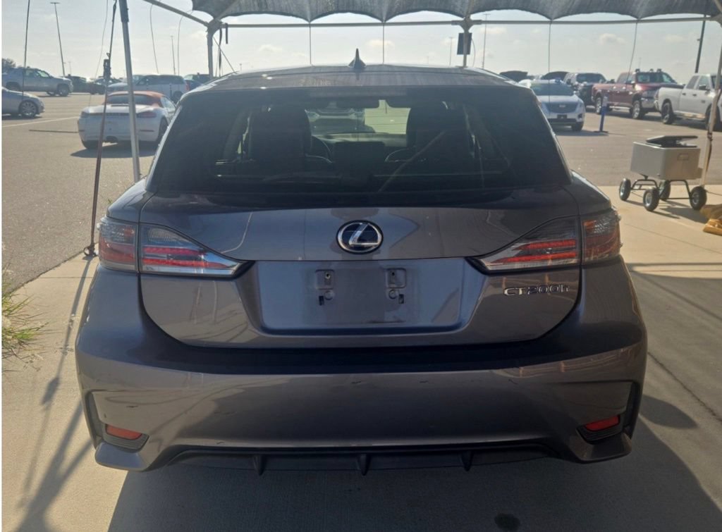 Used 2015 Lexus CT 200h FWD image 3