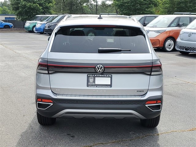 New 2025 Volkswagen Taos SE image 5