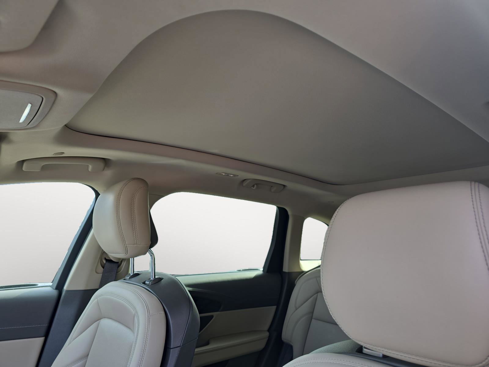 Used 2024 Lincoln Nautilus Premier w/ Equipment Group 102A image 15