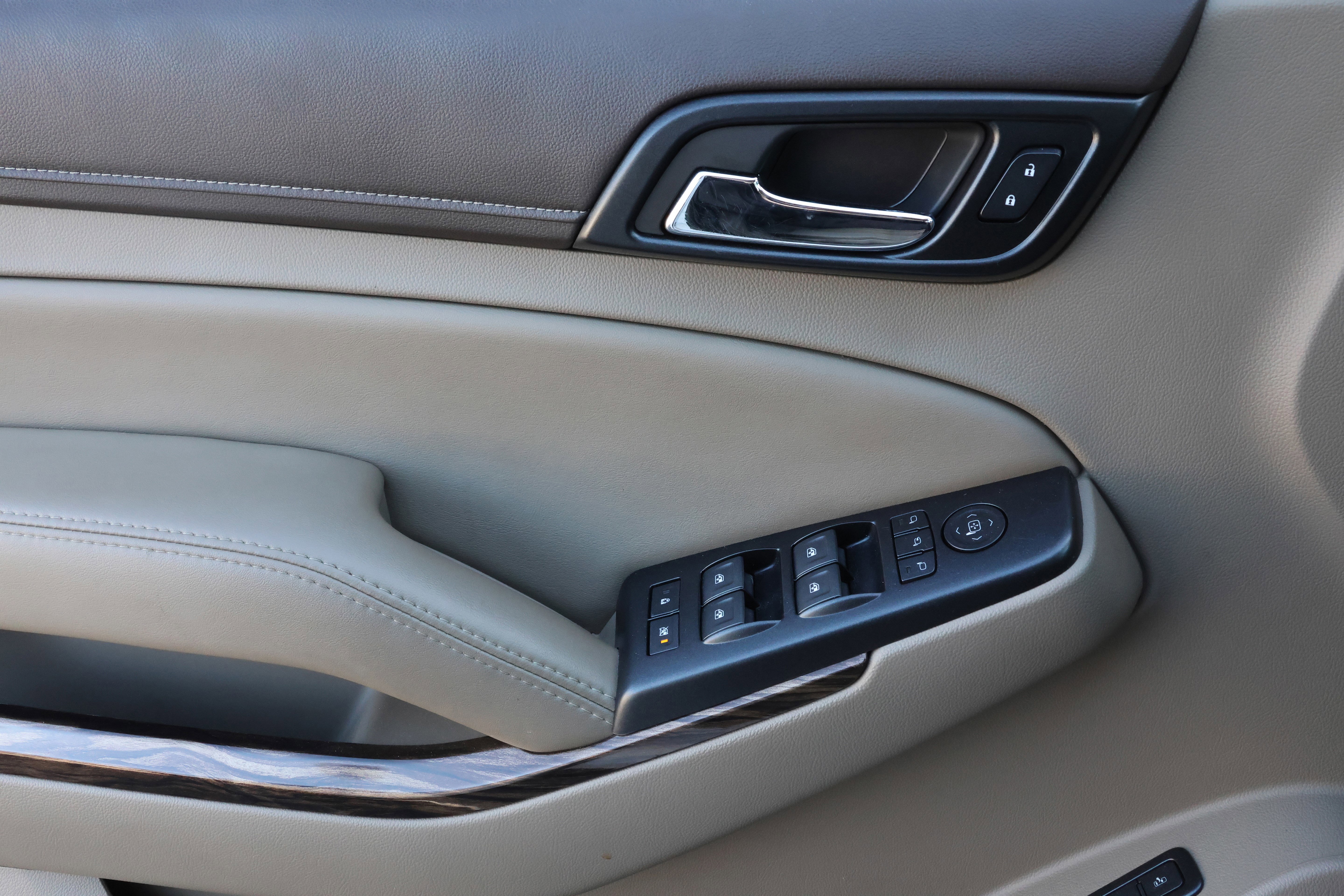 Used 2018 GMC Yukon SLT w/ Open Road Package image 12