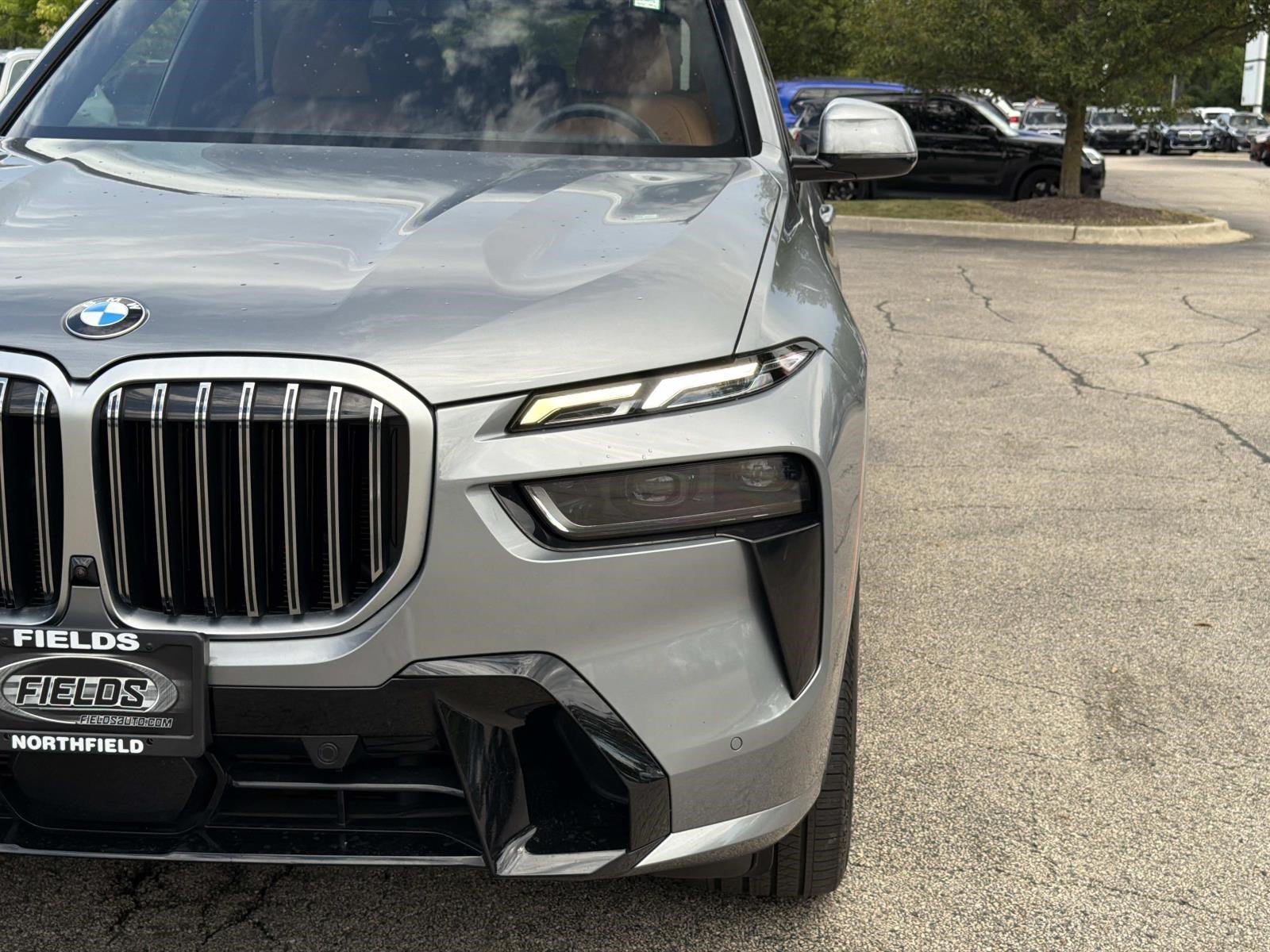 Certified 2024 BMW X7 xDrive40i w/ M Sport Package AWD/4WD image 9