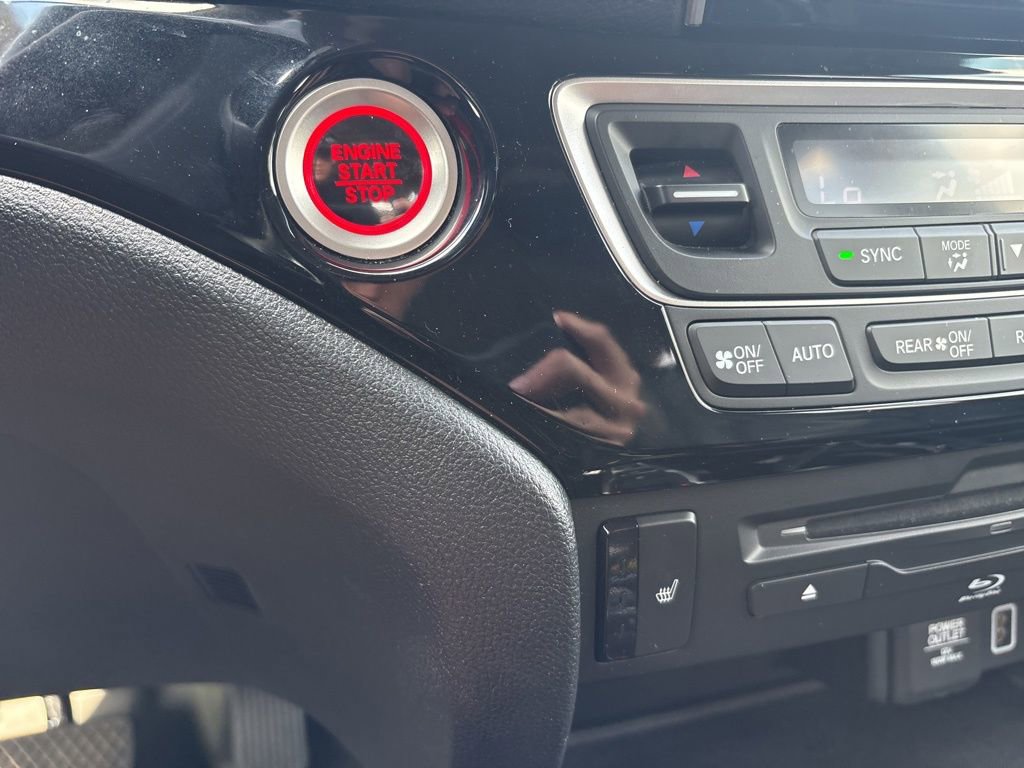Certified 2022 Honda Pilot Touring image 7