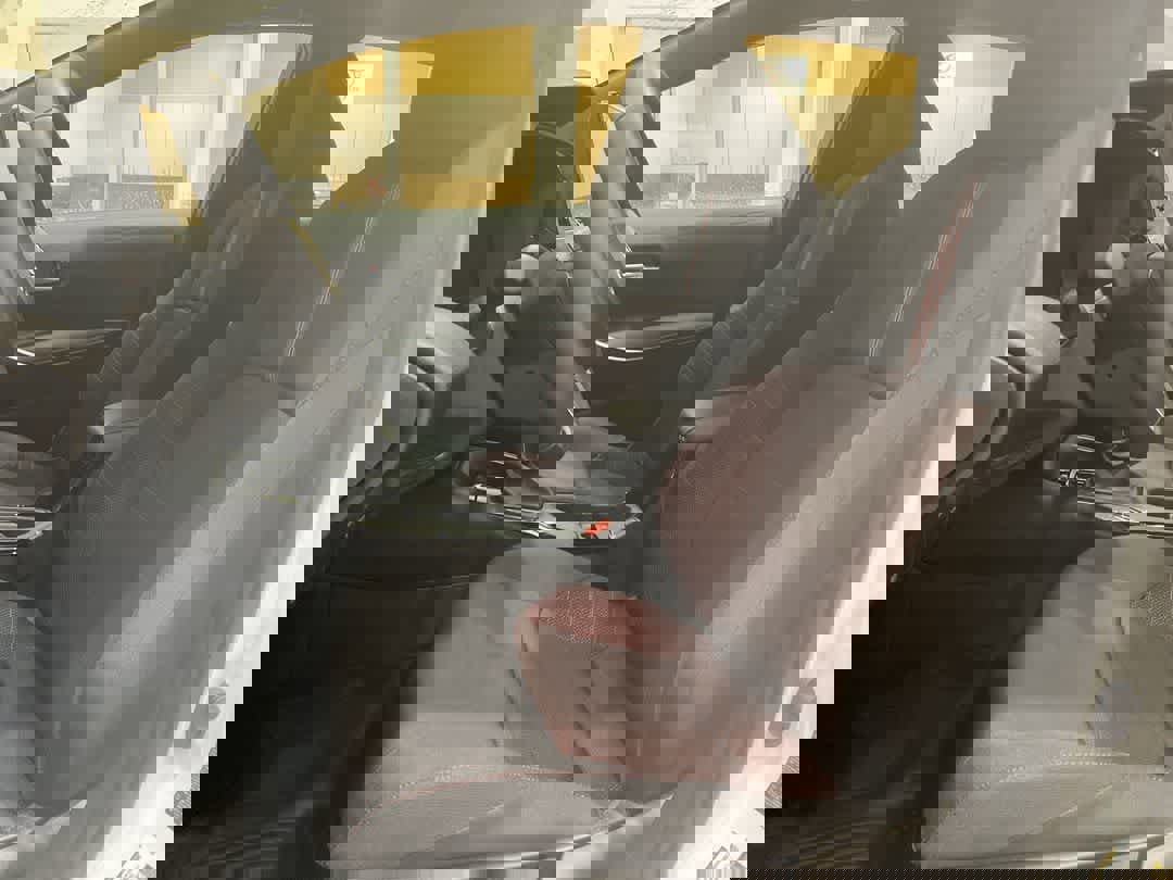 Used 2025 Toyota Corolla SE image 11