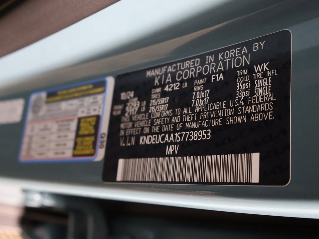 Used 2025 Kia Seltos S image 48
