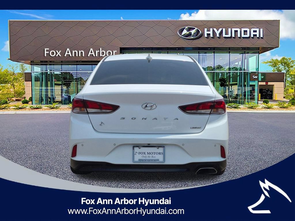 Used 2018 Hyundai Sonata Limited w/ Limited Ultimate Package 03 FWD image 4
